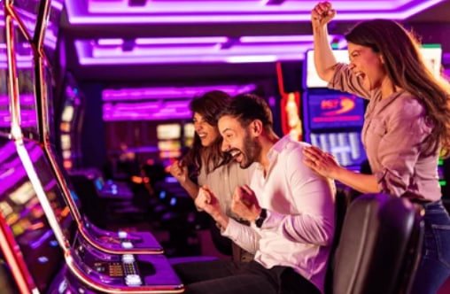 Tampilan platform crowntogel sportsbook dan casino online Indonesia